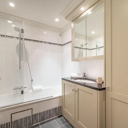 1e Verdiep Op De Zeedijk In Met 3 Slaapkamers Voor Max 7 Pers Apartman *