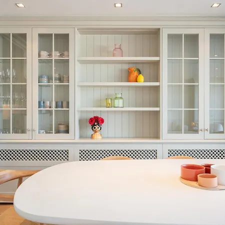 1e Verdiep Op De Zeedijk In Met 3 Slaapkamers Voor Max 7 Pers *